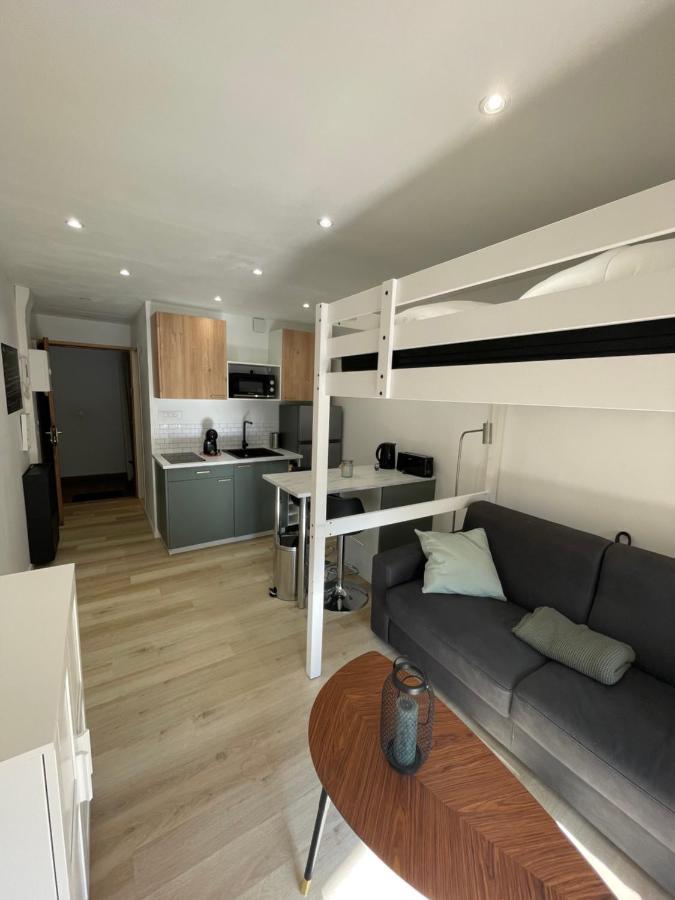 Studio Climatise Piscine Et Proche Plage 사나리쉬르메르 외부 사진
